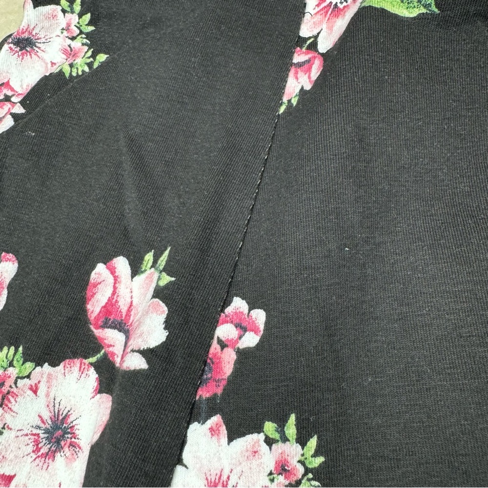 Forever 21 Floral Black Mini Skirt - Picture 4 of 10